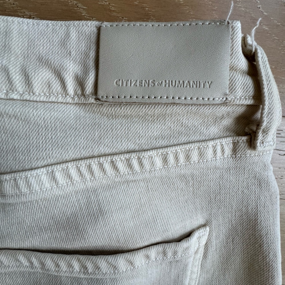 Citizens of Humanity Isola Cropped Boot Cut Jean - Size 30 - Picture 9 of 9